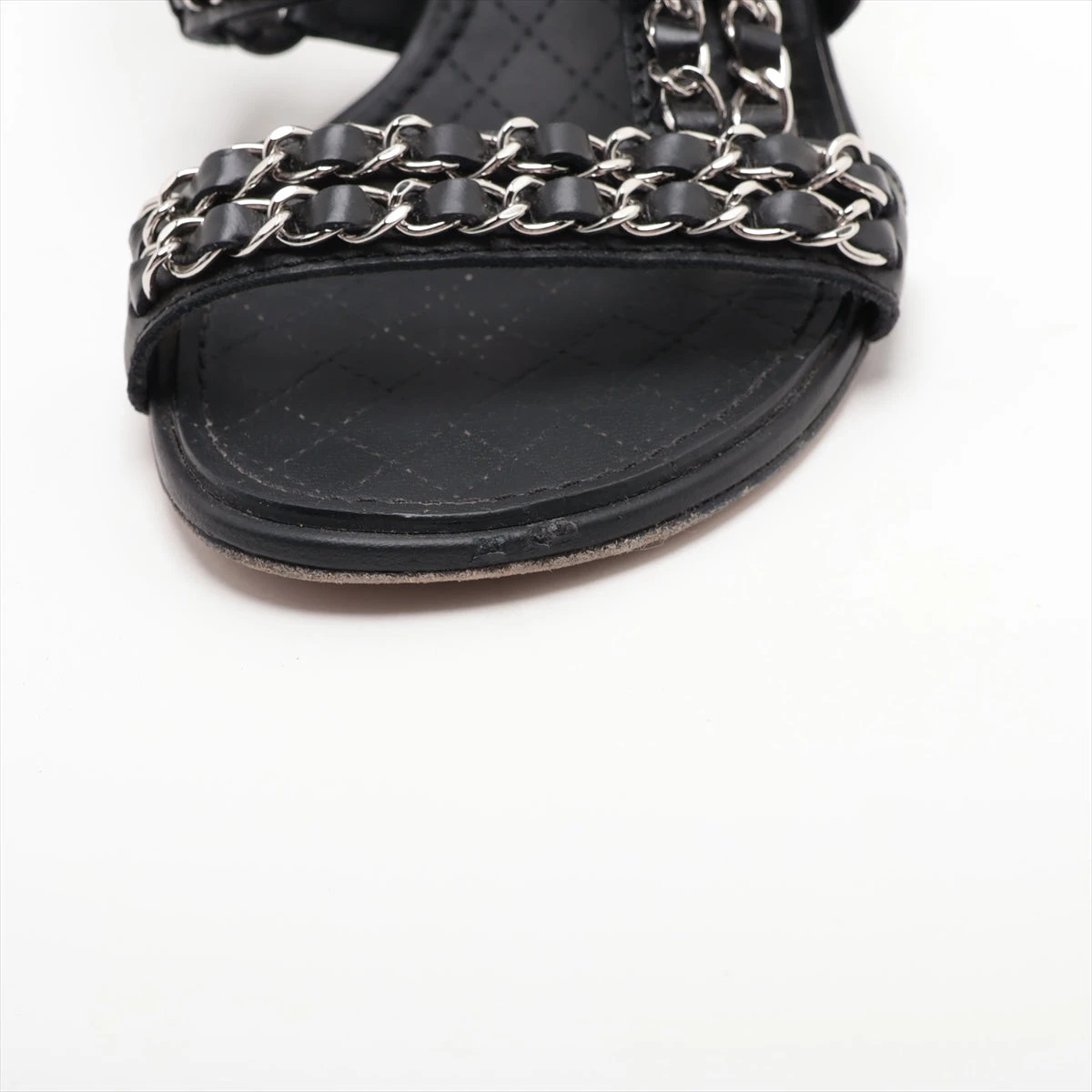 美品★CHANEL・レザーチェーンストラップ ココマーク サンダル(361/2) シャネル ココマーク マトラッセ レザー サンダル 37.5C