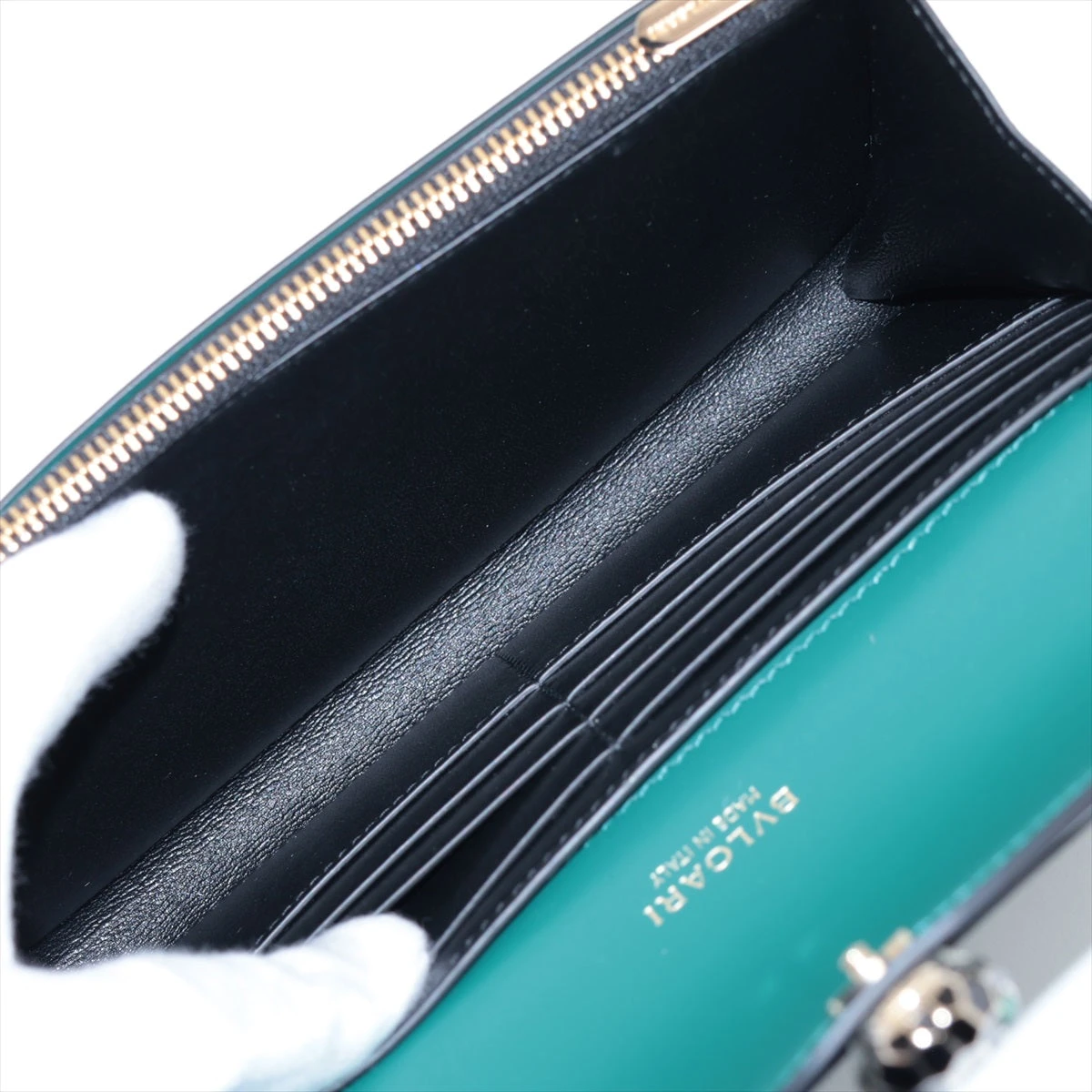 ブルガリ セルペンティ レザー 財布 グリーン A2880154｜中古