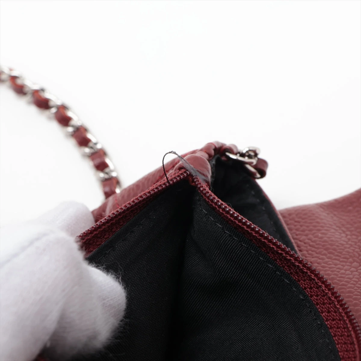 シャネル ハーフムーン キャビアスキン チェーンウォレット レッド  