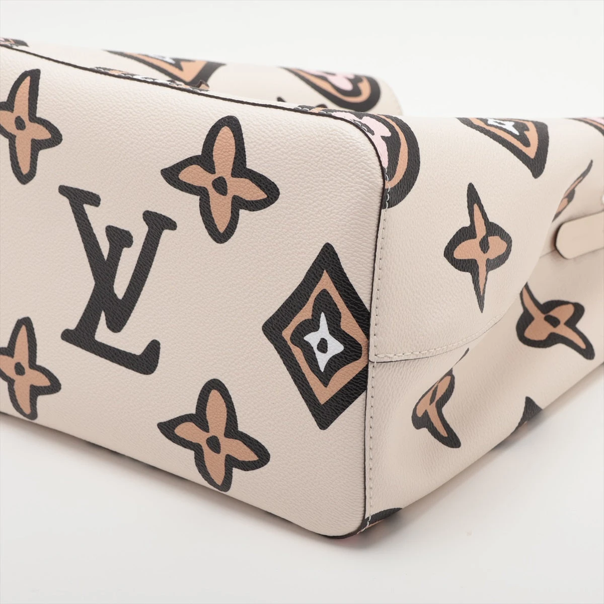 ヴィトン モノグラム ワイルドアットハート ネオノエ M45822 RFID反応  