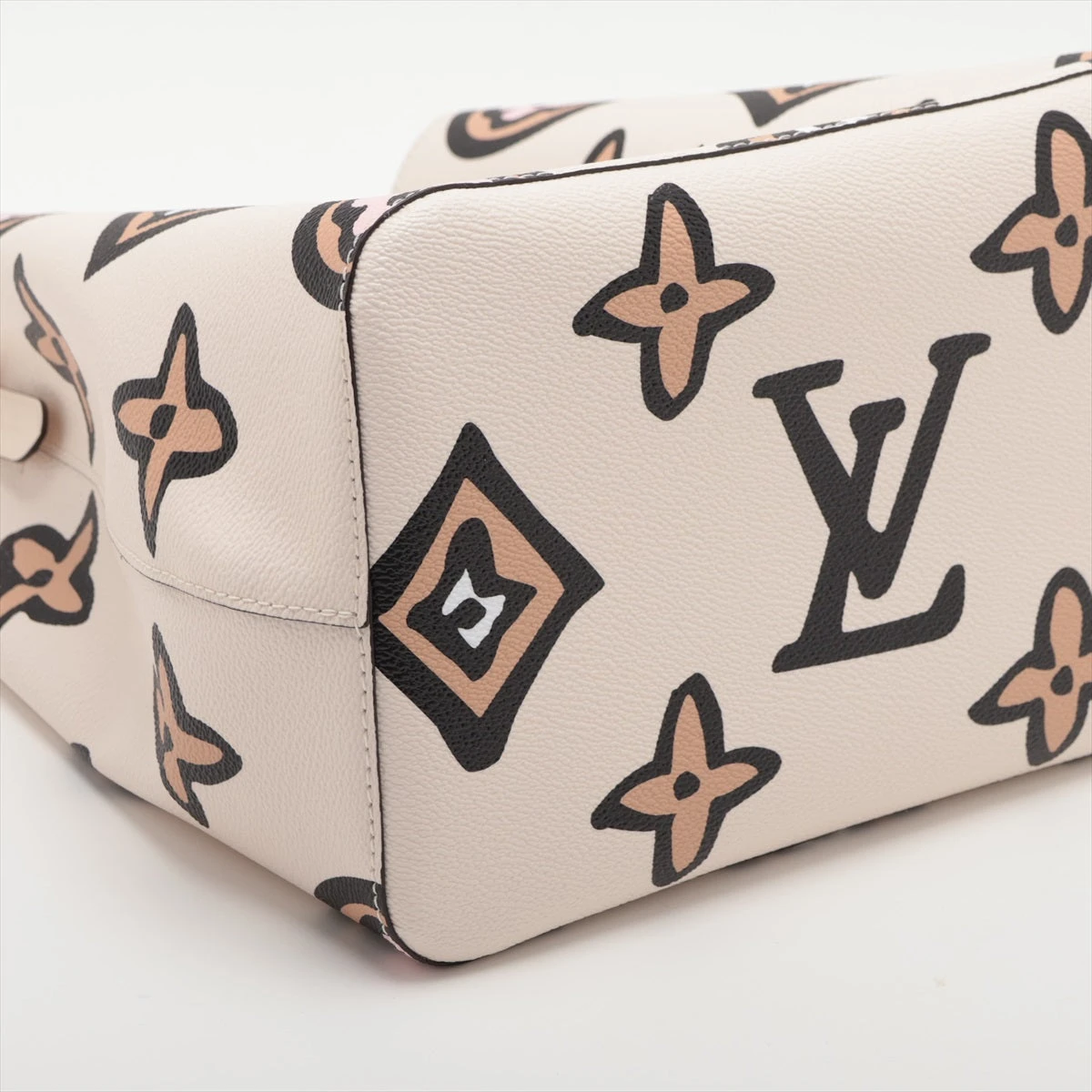 ヴィトン モノグラム ワイルドアットハート ネオノエ M45822 RFID反応