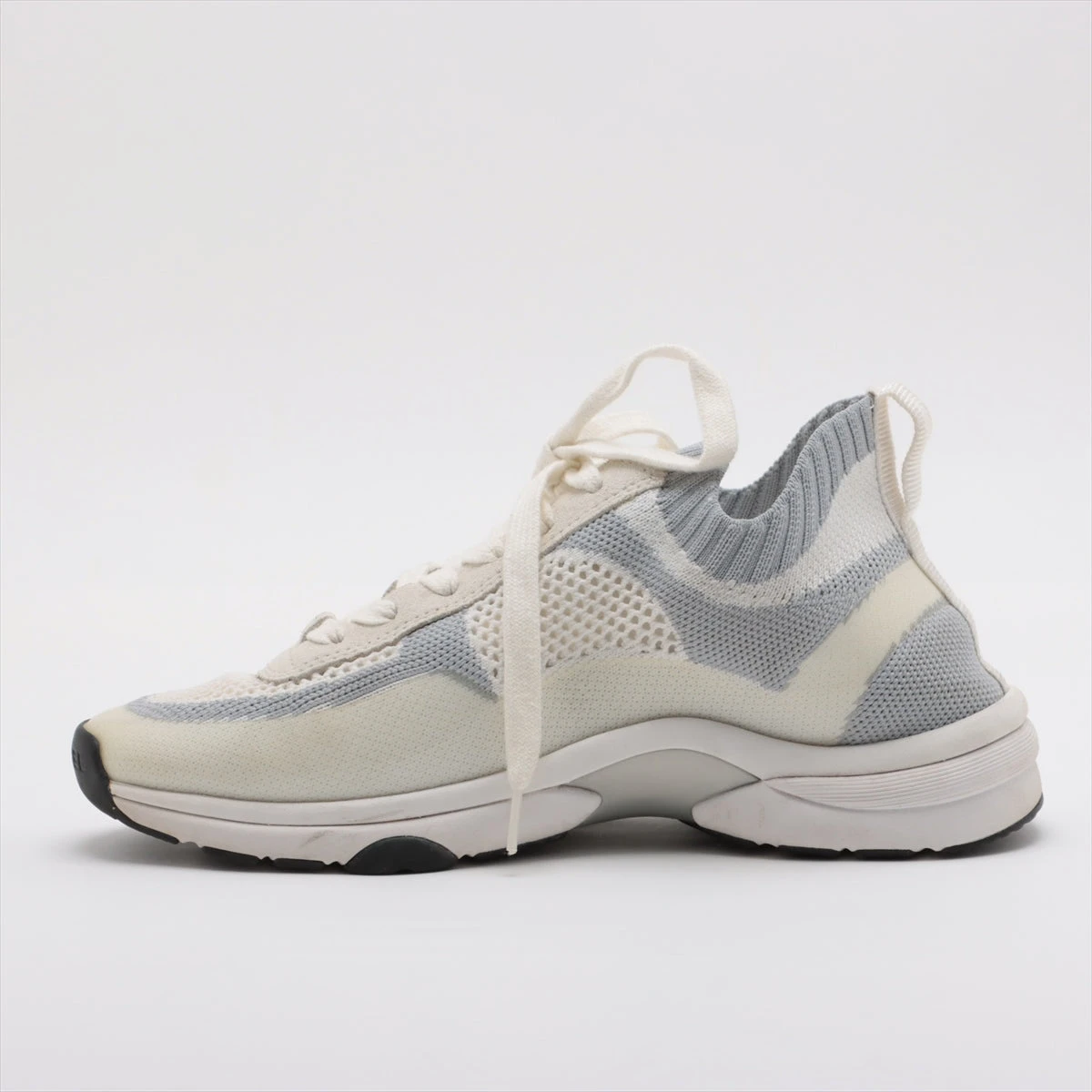 未使用級✨シャネル　ニット　スエード　ローカット　スニーカー　ライトグレー 楽天市場】【シャネル】Chanel ニット×スエード ローカット スニーカー