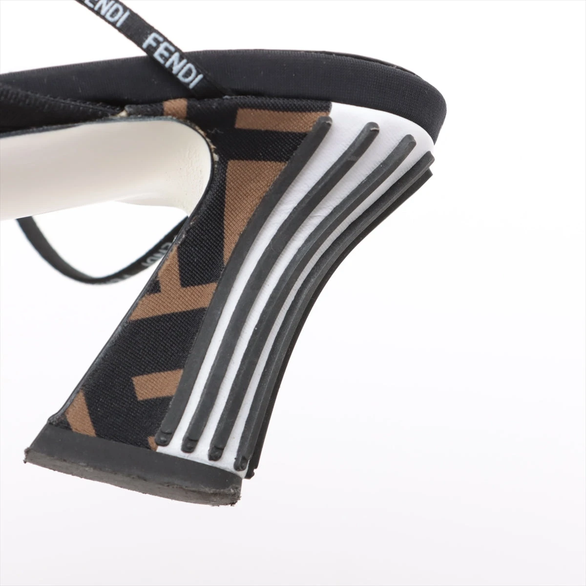 FENDI サンダル 37 FENDI(フェンディ) サンダル アイボリー×ベージュ サイズ 37