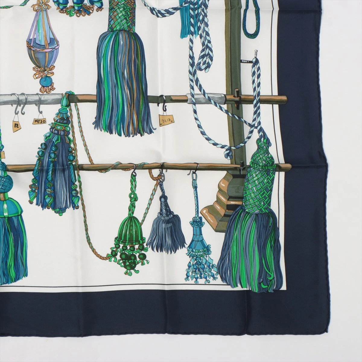 エルメス カレ90 PASEMENTERIE 紐飾り スカーフ シルク ホワイト