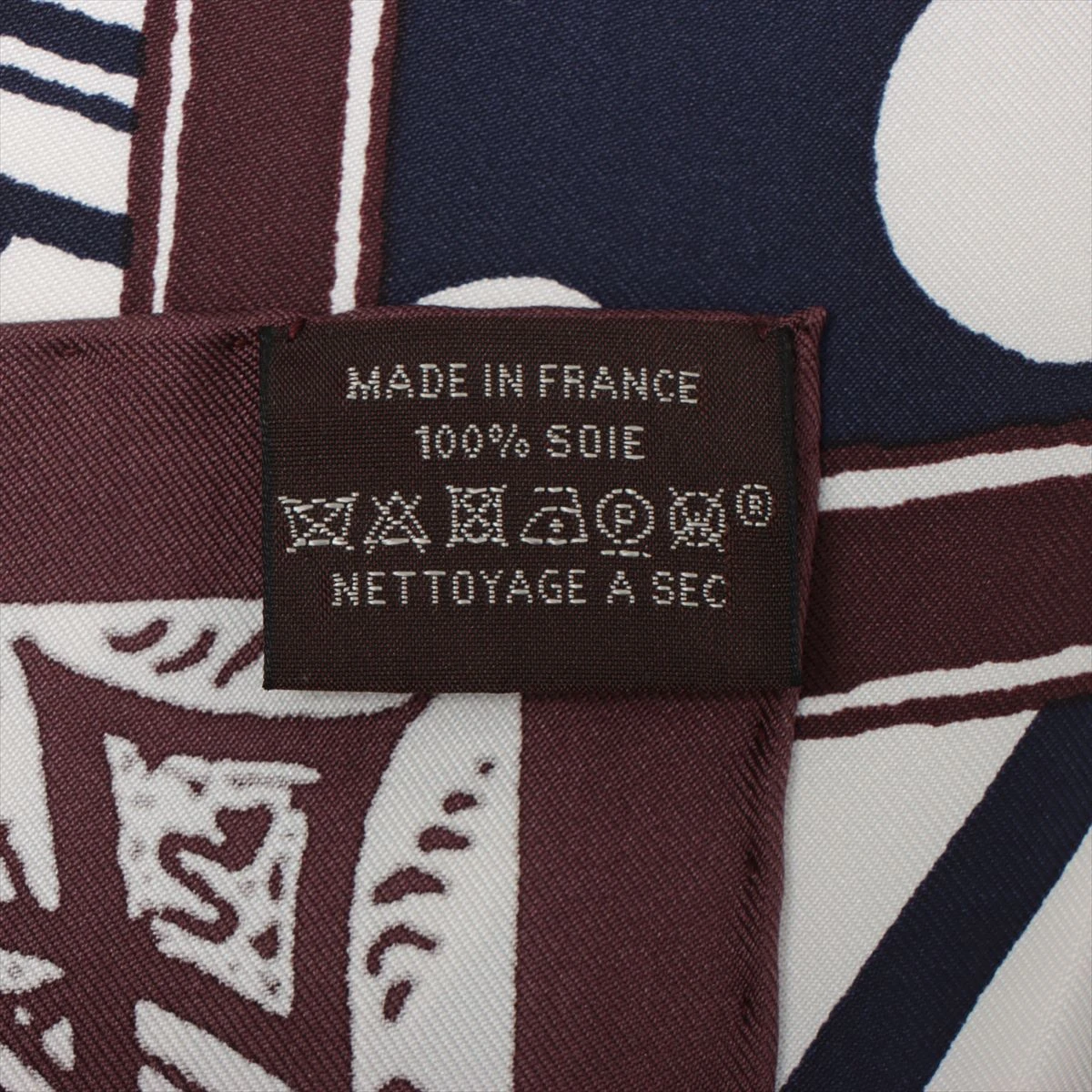HERMÈS エルメス スカーフ　カレ90 Jeu de Soie エルメス カレ90 Jeu de Soie シルクゲーム スカーフ シルク