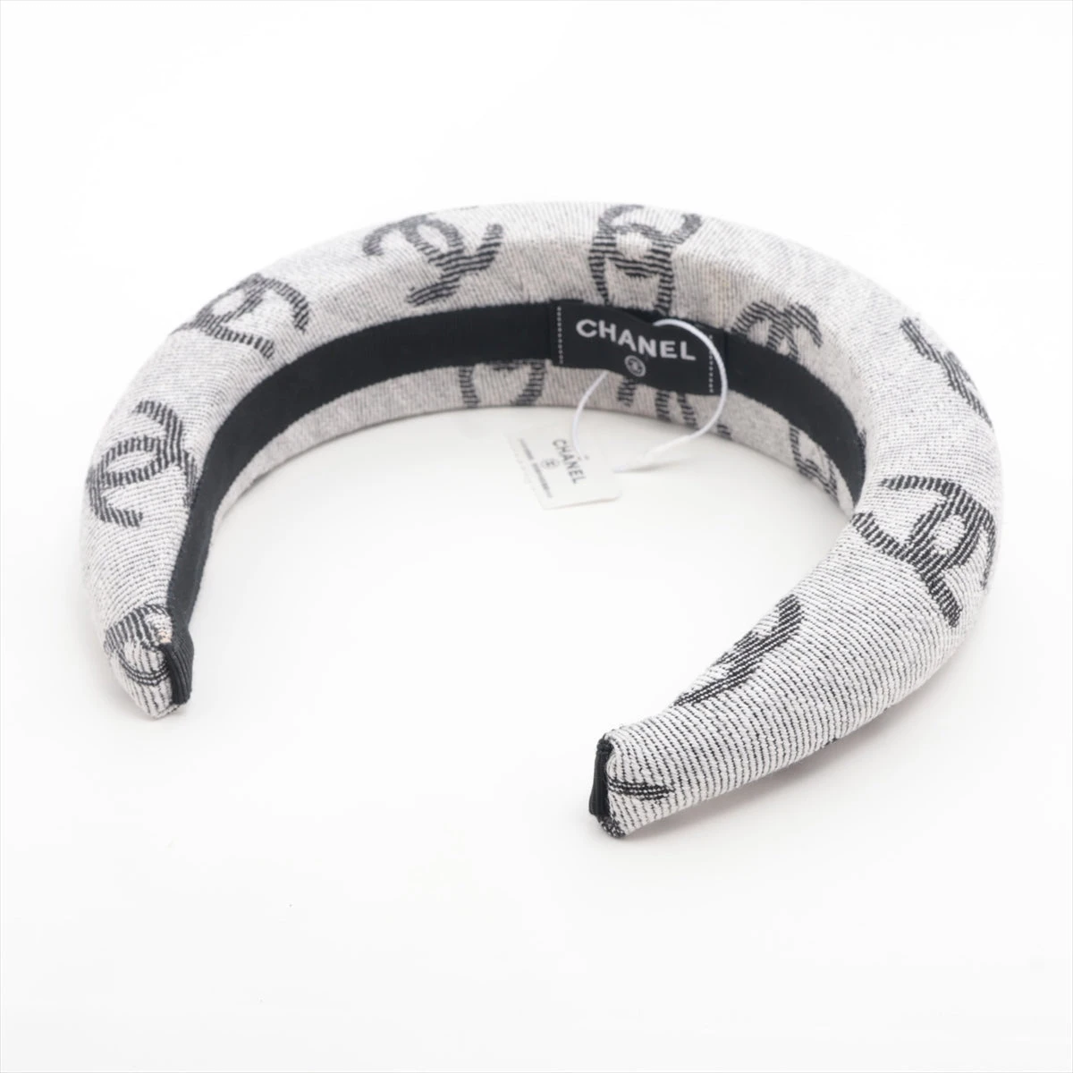 CHANEL☆シャネル☆カチューシャ　CCマーク　グレー　超レア　お箱 CHANEL - CHANEL☆シャネル☆カチューシャ CCマーク グレー 超