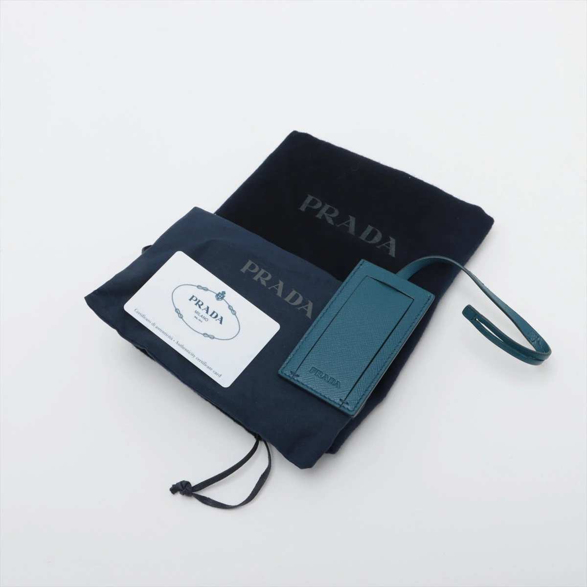 美品　PRADA 付属品付き　ビジネスバッグ 2VE011 サフィアーノ　紺 美品 PRADA 付属品付き ビジネスバッグ 2VE011 サフィアーノ 紺