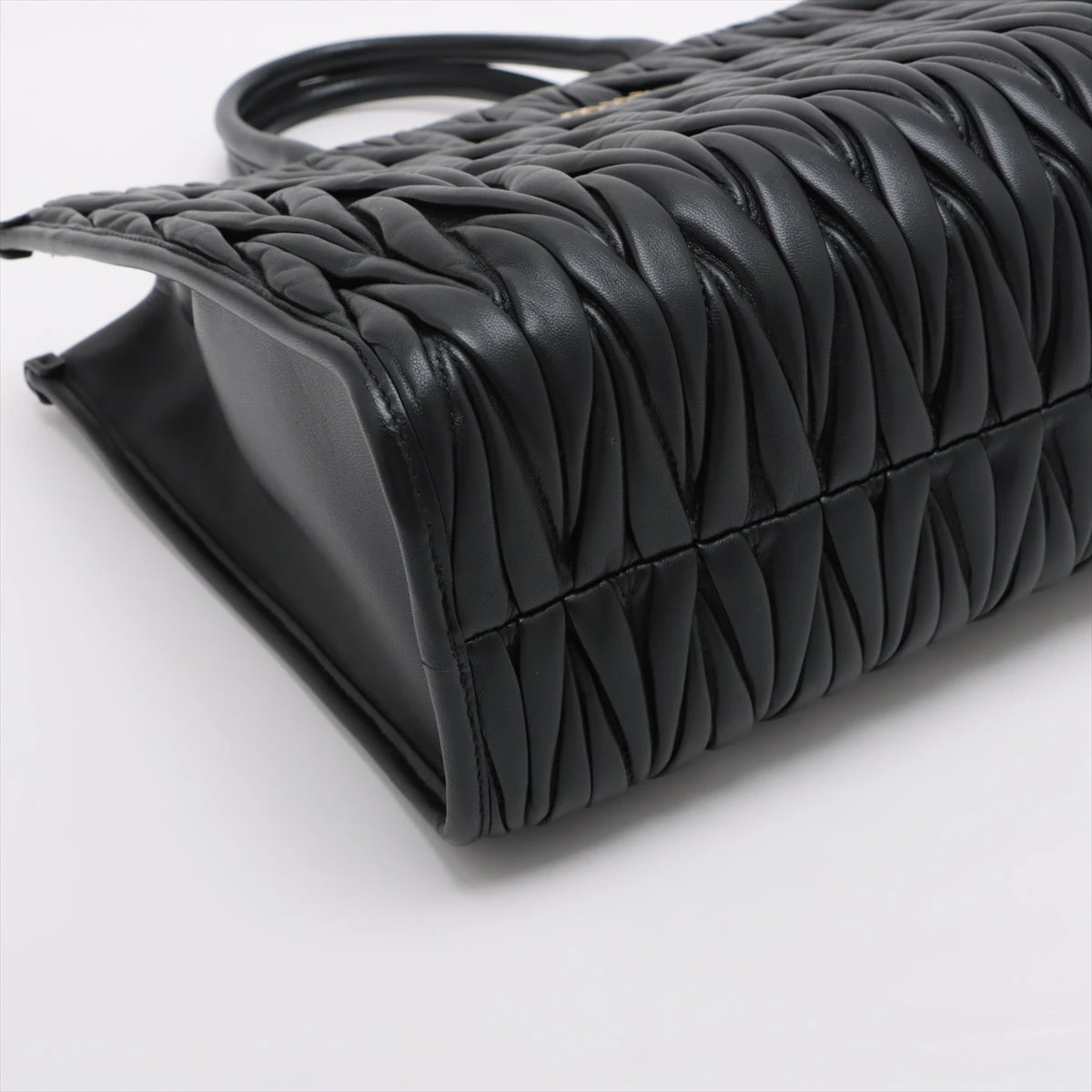 美品 ミュウミュウ マテラッセ レザー 2WAY トートバッグ ショルダーバッグ MIU MIU - 良品 miumiu ミュウミュウ マテラッセ レザー 2way