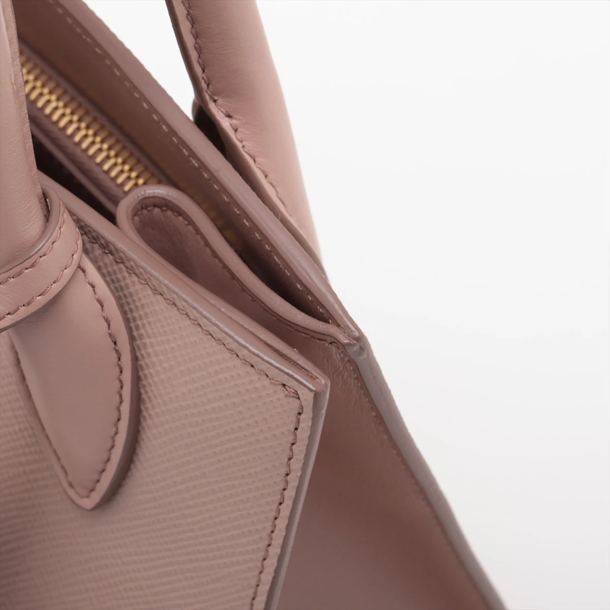 美品☆　プラダ　サフィアーノキュイール　ピンク　2way　ハンドバッグ プラダ サフィアーノキュイール パニエ 2WAYショルダーバッグ