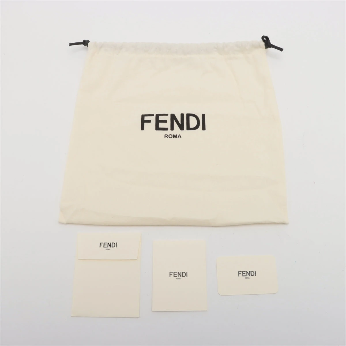 フェンディ FENDI バケット メッセンジャーバッグ ショルダーバッグ 斜め掛け ナイロン イエロー 7VA537 中古 新入荷 OB2241 楽天市場】【中古】 フェンディ FENDI バケット メッセンジャーバッグ