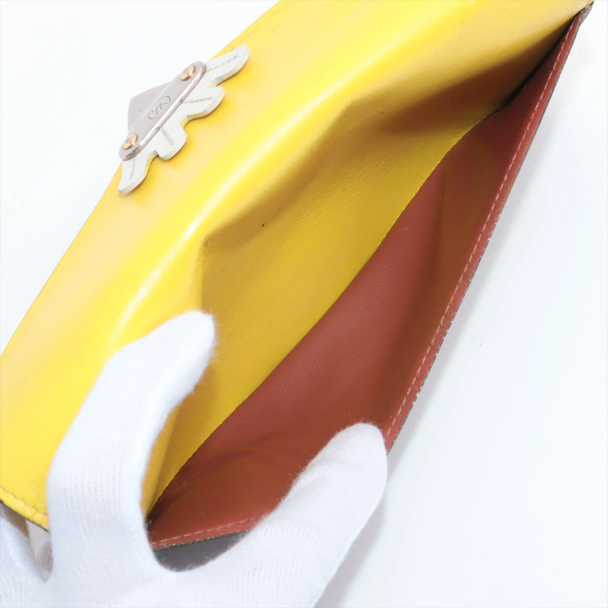 ヴィトン モノグラム ポルトフォイユサラ トライバルマスク