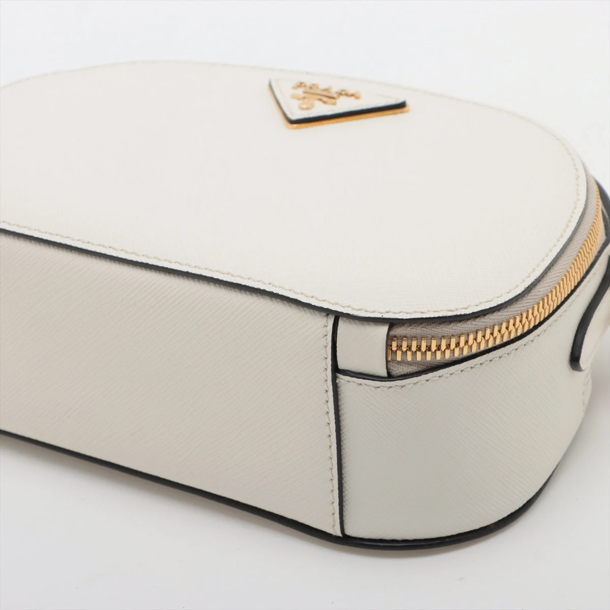 プラダ サフィアーノ オデット 2WAYショルダーバッグ ホワイト 1BH123  