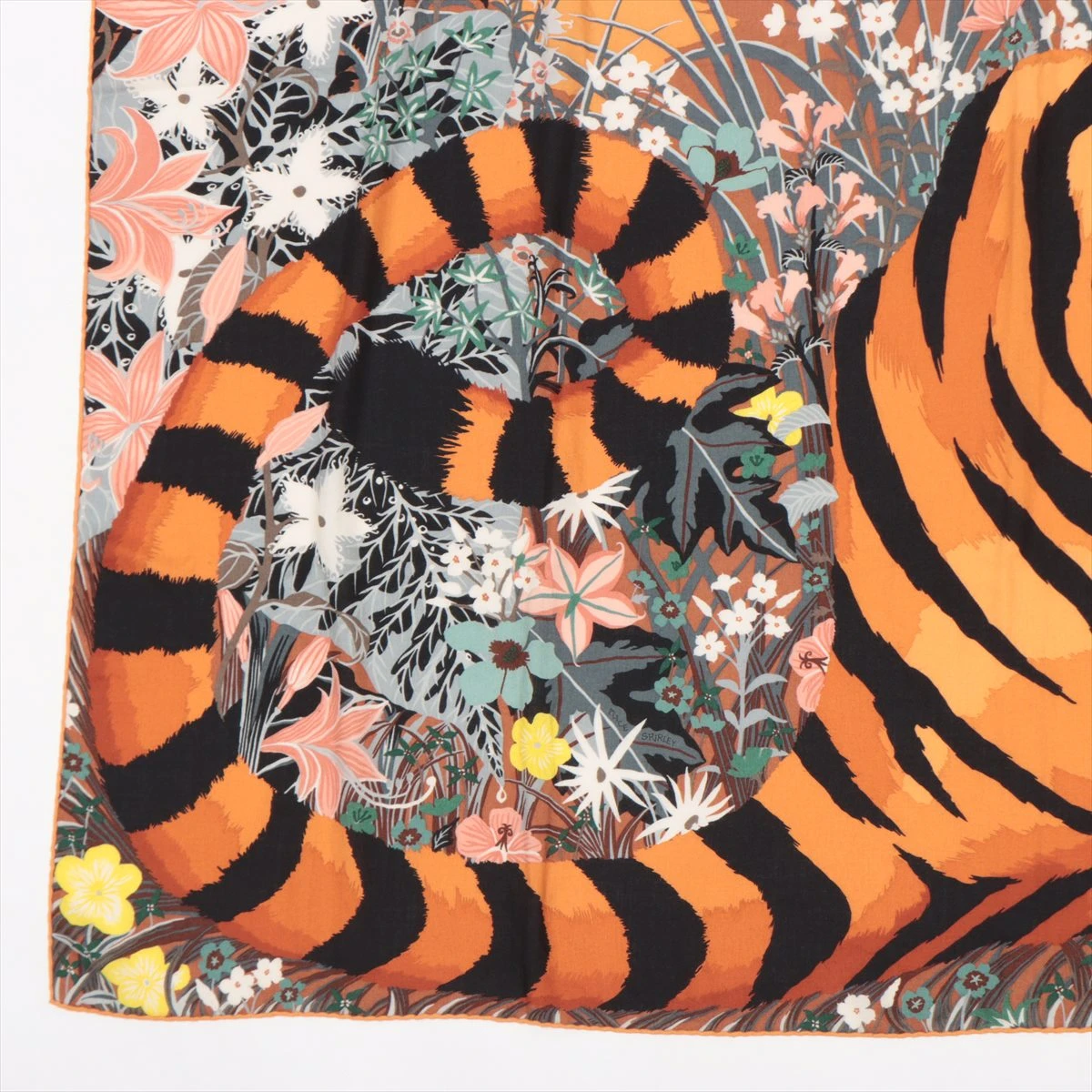 エルメス 【美品】TYGER TYGER タイガータイガー カシミヤ/シルク Tyger Tyger scarf 70 - Brown | Hermès USA