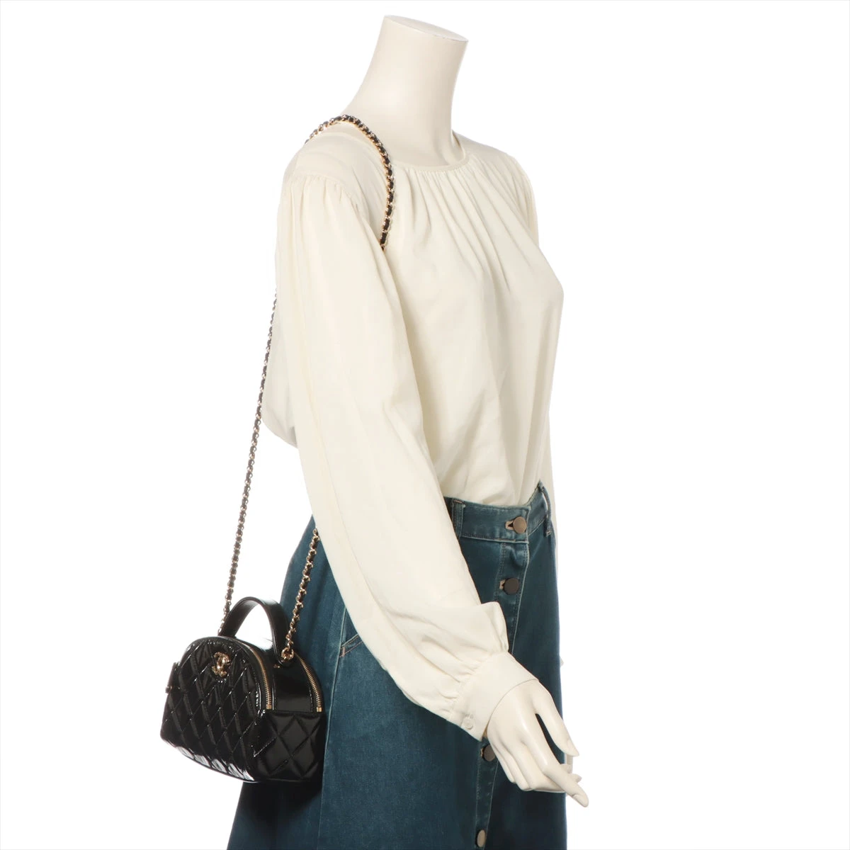 シャネル マトラッセ パテントレザー 2WAYショルダーバッグ ブラック