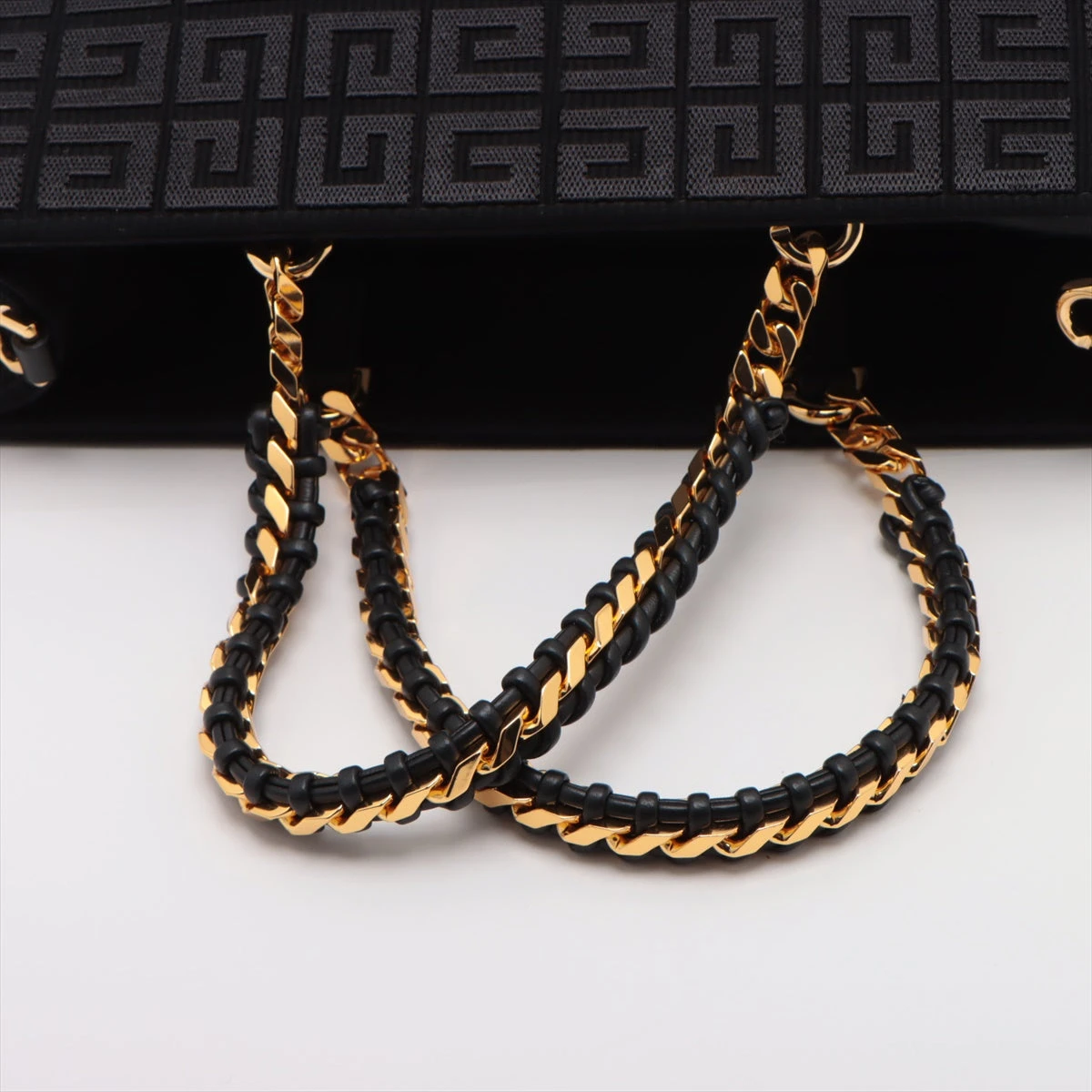 ★GIVENCHY★チェーン キャンバスバッグ スモール ☆送料・関税込☆GIVENCHY☆キャンバス G ミニトートバッグ