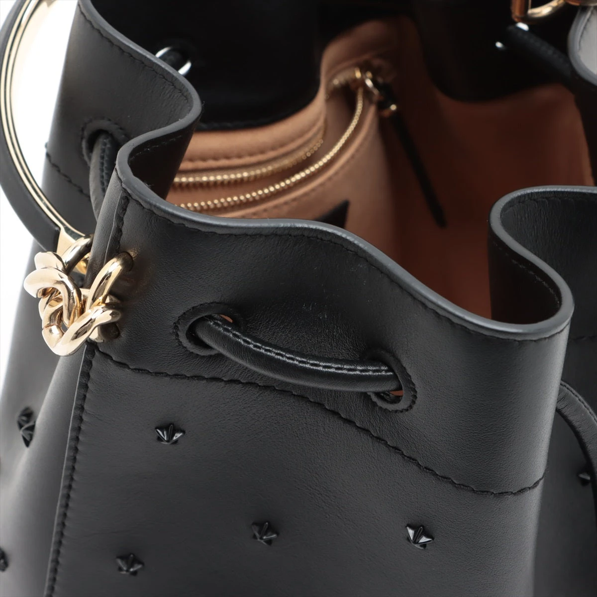 極美品 ジミーチュウ スタースタッズ ボストンバッグ 2way レザー ブラック 楽天市場】ジミーチュウ JIMMY CHOO ペガシ ロゴ スタースタッズ