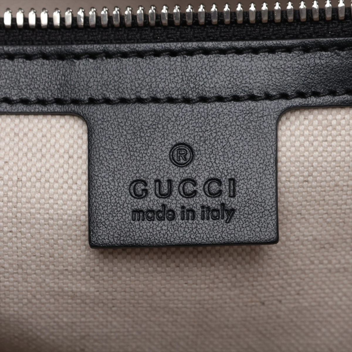 ﻿新品未使用☆GUCCI ボストン/トラベルバッグ ブラックGGエンボスレザー GUCCI 極 美品 グッチ オールドグッチ ヴィンテージ GG ロゴ
