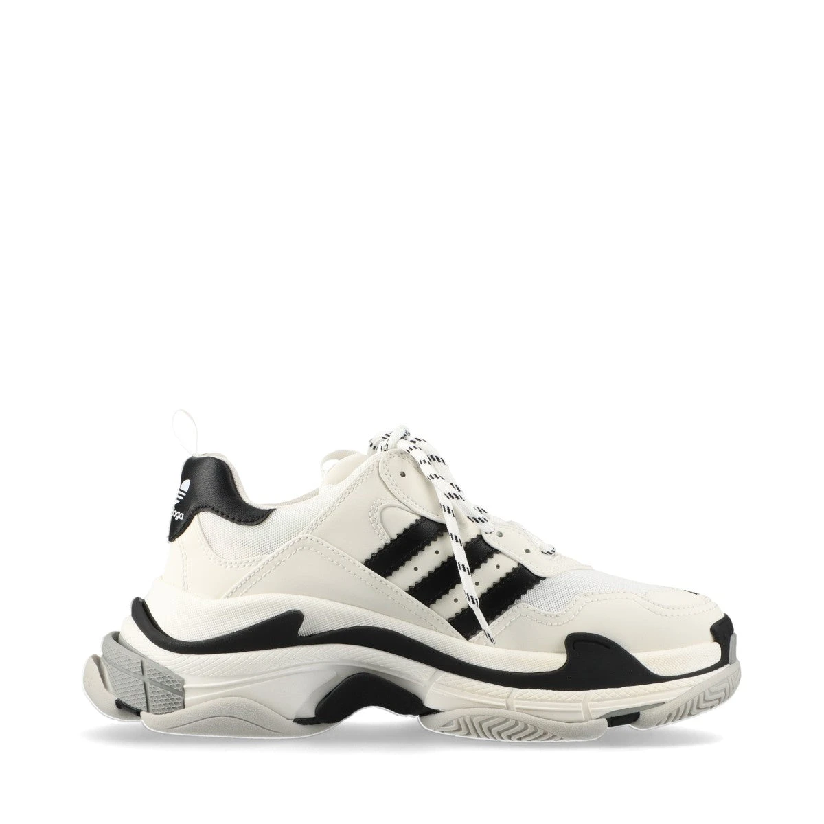 スタイリッシュ【BALENCIAGA】スエード&レザー スニーカー BALENCIAGA - BALENCIAGA added a new photo.