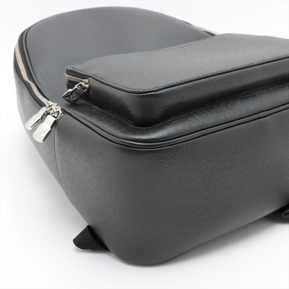 【新品同様/RFID】 ルイヴィトン タイガ アレックス ショルダーバッグ ヴィトン タイガ アレックスバックパック M30258 ノワール RFID