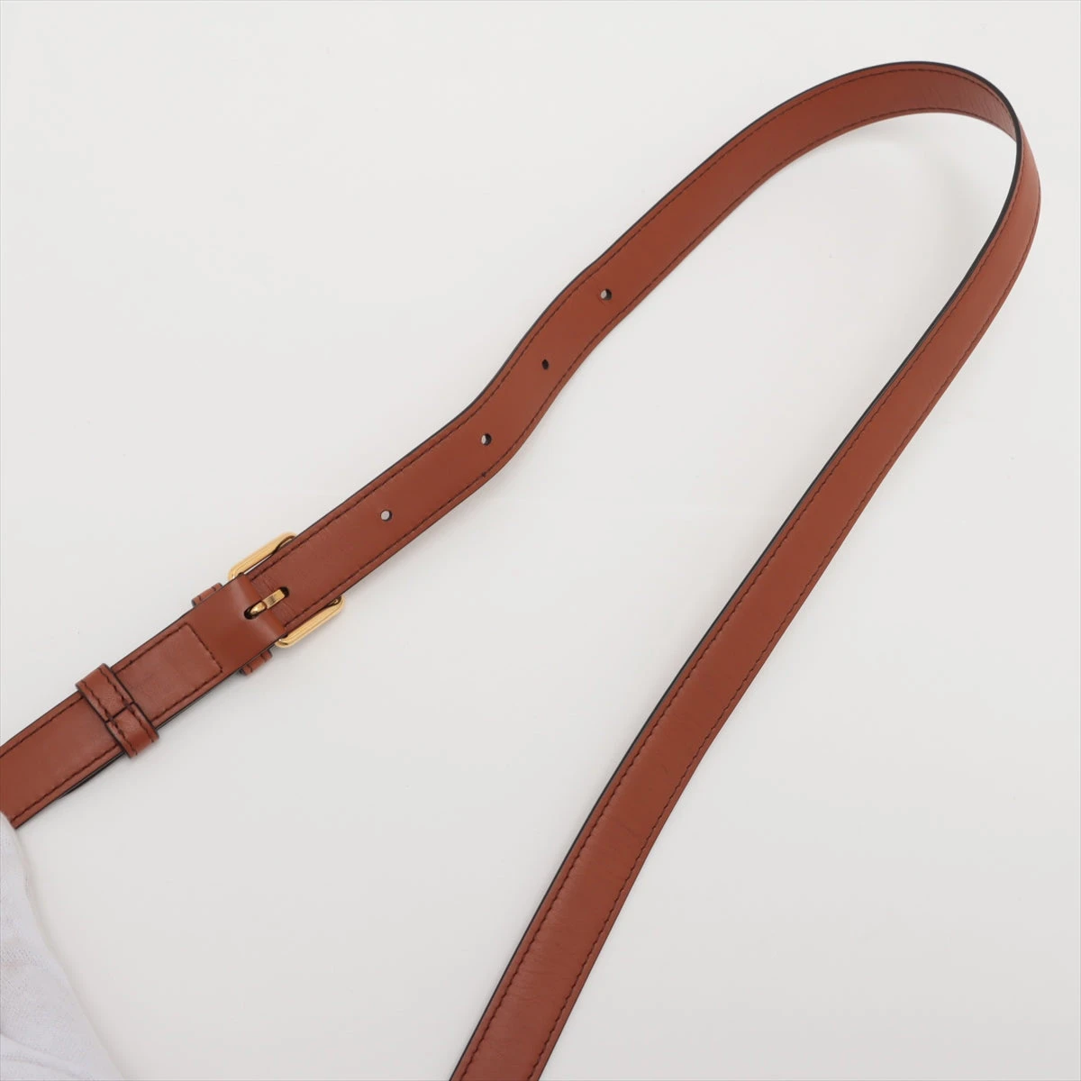 セリーヌトリオンフバッグブラウン 白のトップスやワンピースに セリーヌ CELINE スモールカバドローストリングキュイル