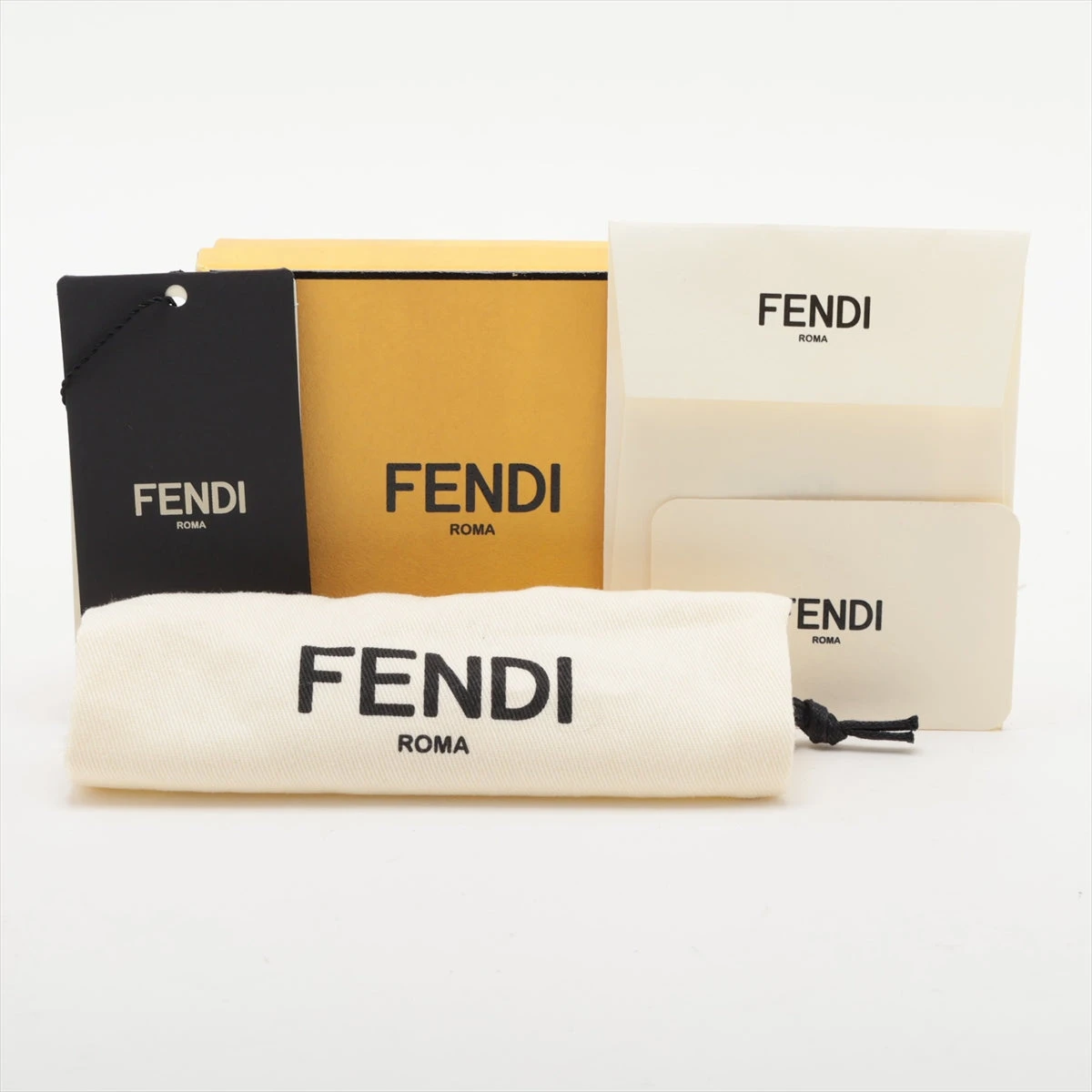 フェンディ ナノバケット ラフィア×レザー チェーンショルダー