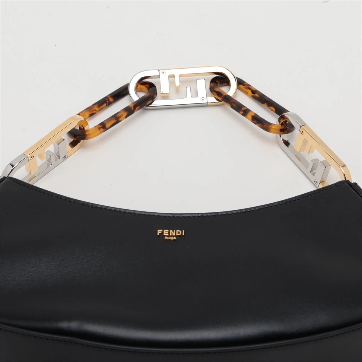 ★送料関税込★FENDI オーロック スウィング ショルダーバッグ フェンディ スウィング オーロック レザー チェーンショルダー