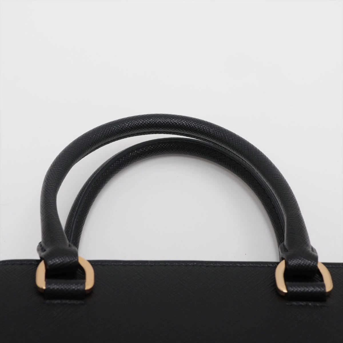 【美品】プラダ サフィアーノ 2WAYハンドバッグ ブラック 楽天市場】【中古】 PRADA （プラダ） サフィアーノ ハンドバッグ