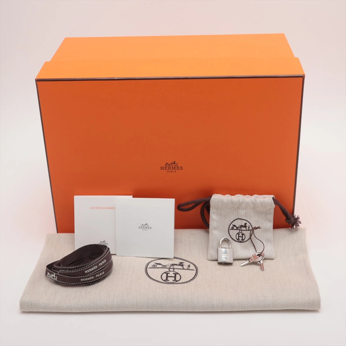 【国内発送/在庫有り】HERMES ピコタンロック PM シルバー金具 HERMES エルメス ピコタンロック 18 PM カーゴ ポケット ナタ