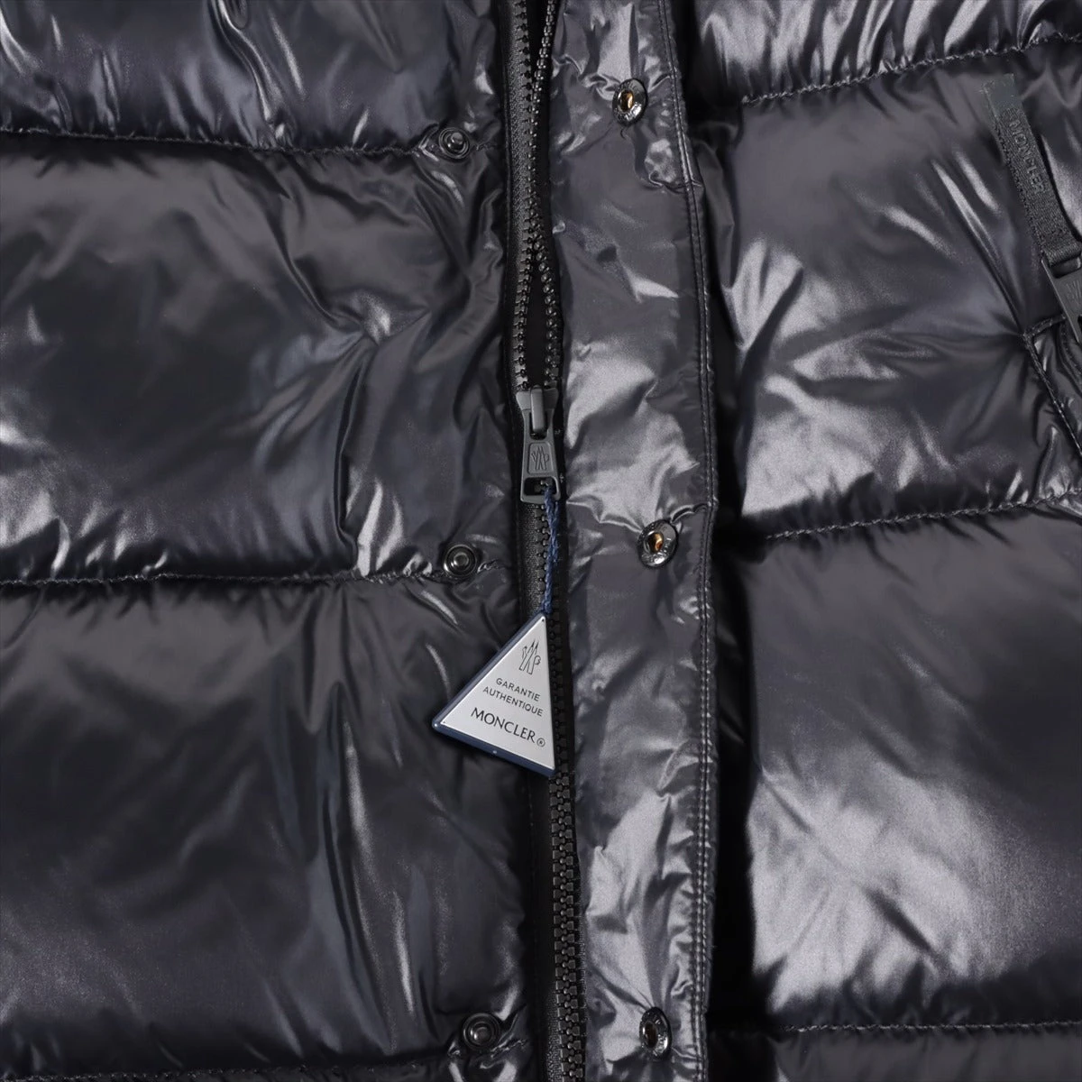 モンクレールジーニアス フラグメント AMARANTH 23年 ナイロン ダウン