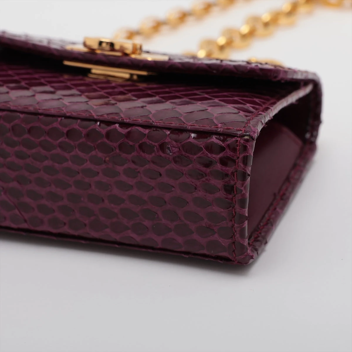 フェラガモ パイソン チェーンショルダーバッグ パープル 214771