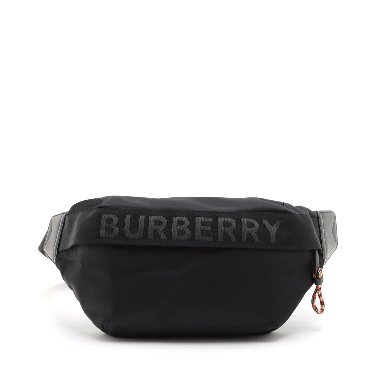 美品✨ BURBERRY バーバリー ナイロン ロゴ ボディバッグ ブラック 美品✨ BURBERRY バーバリー ナイロン ロゴ ボディバッグ ブラック