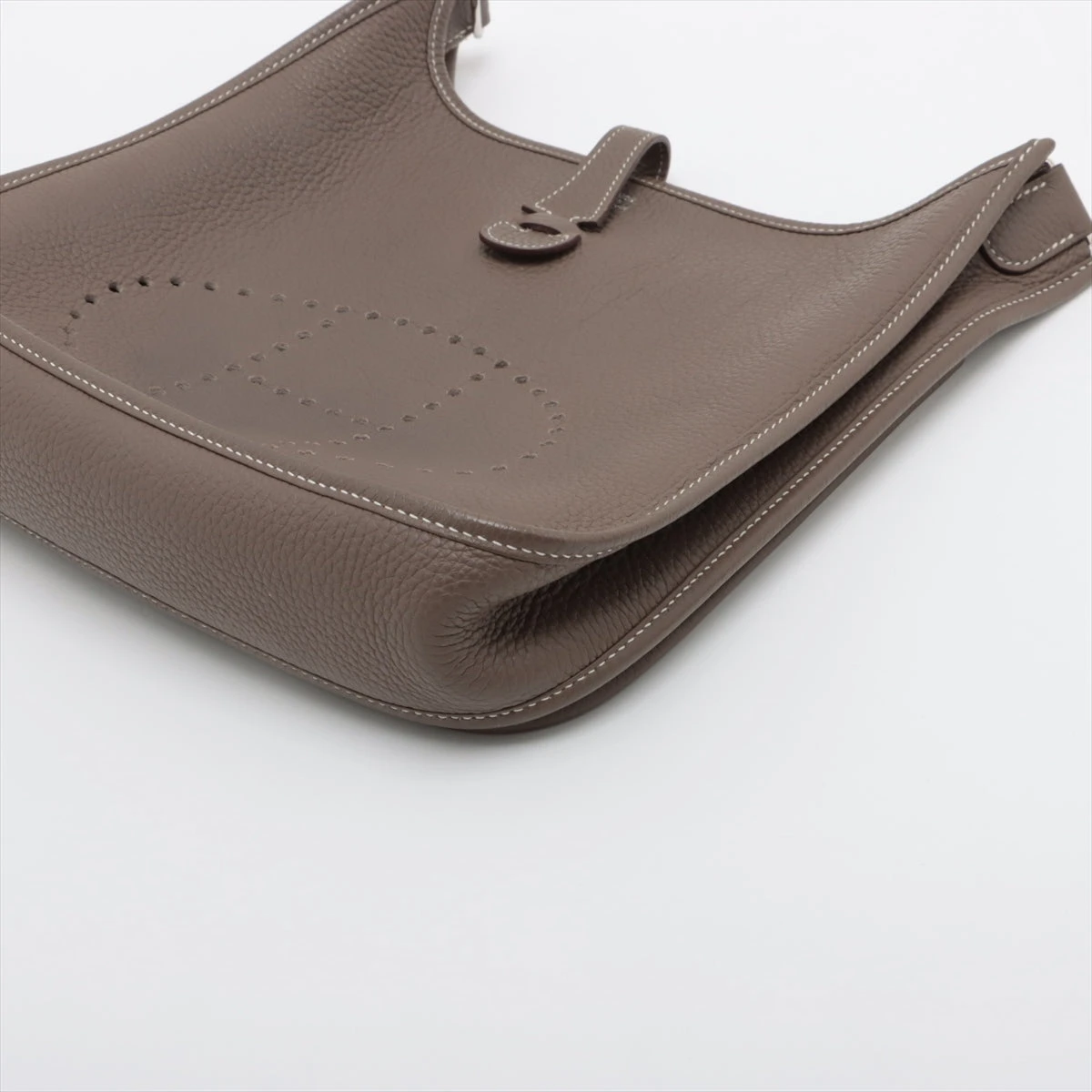 エルメス エブリン3 PM 29cm エトゥープ シルバー金具 056277 駅南やまご質店オンラインショップ / エルメス エヴリン3 PM 29