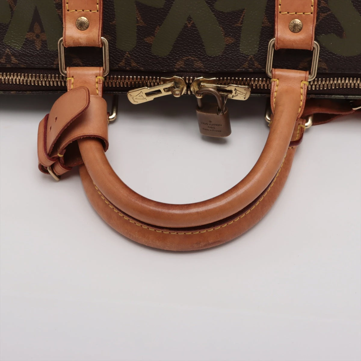 ヴィトン モノグラムグラフィティ キーポル50 M92196 A2948453