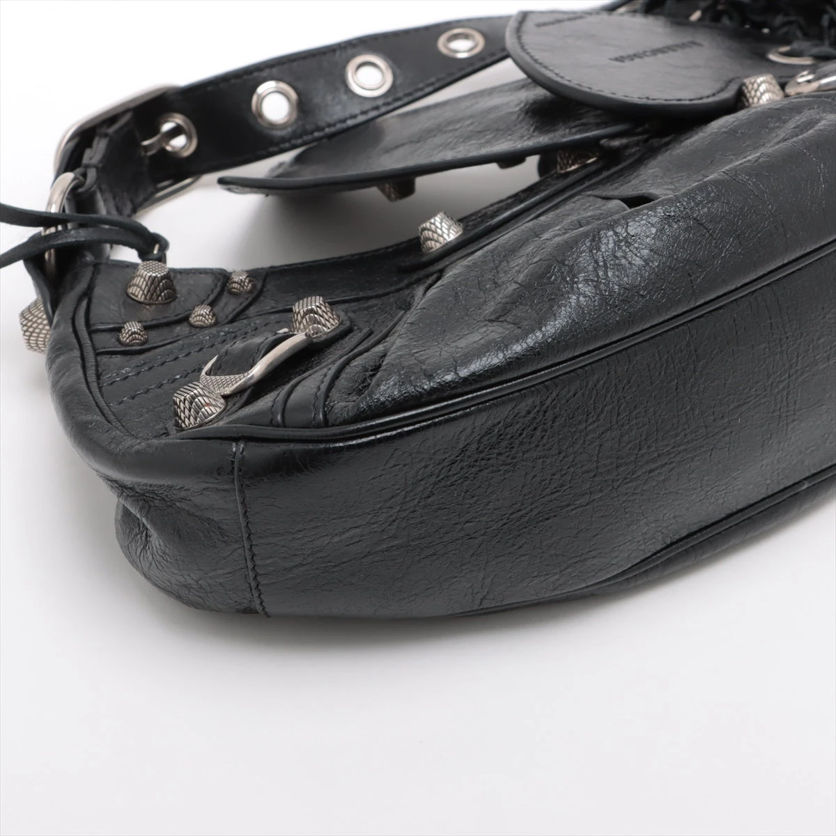 バレンシアガ アリーナ レザー ショルダーバッグ ブラック 671309