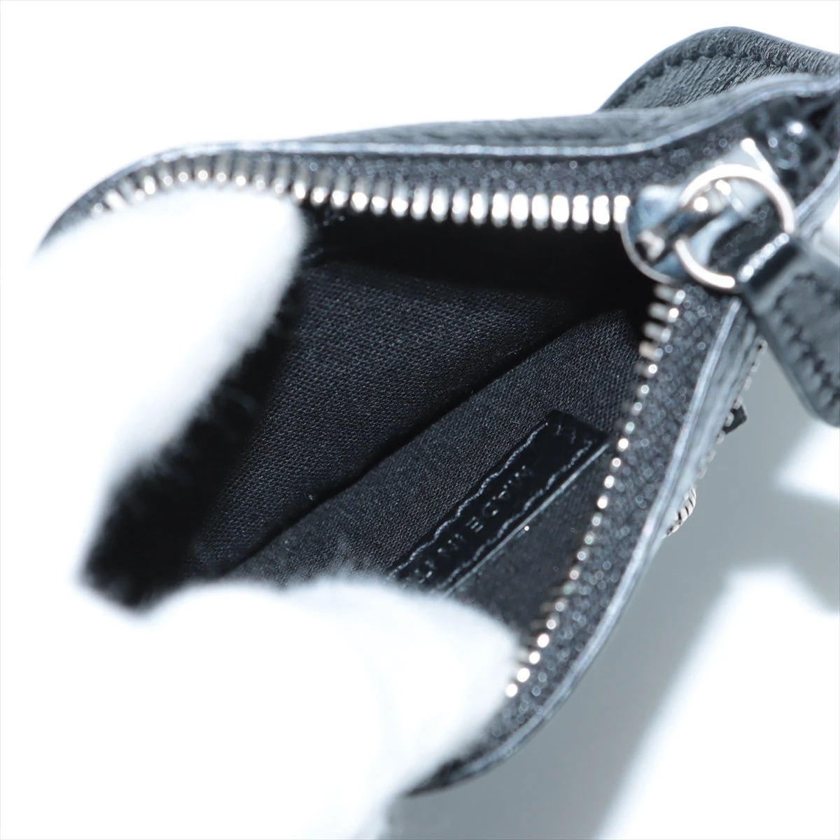 バレンシアガ アリーナ レザー ショルダーバッグ ブラック