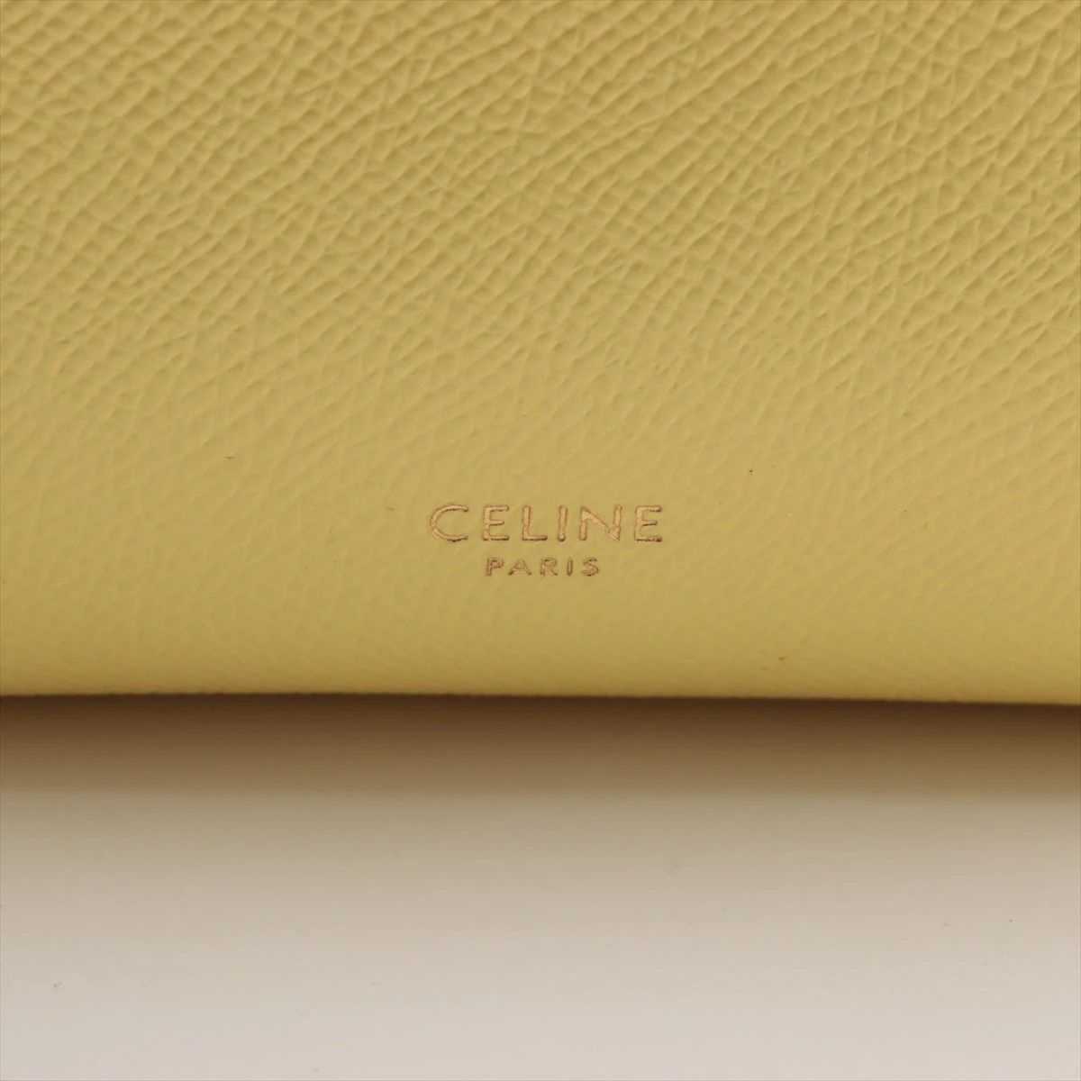 中古品★CELINE★ベルトバッグ ナノトートバッグ イエロー CELINE セリーヌ ベルトバッグ ナノ レザー イエロー 2020年春夏