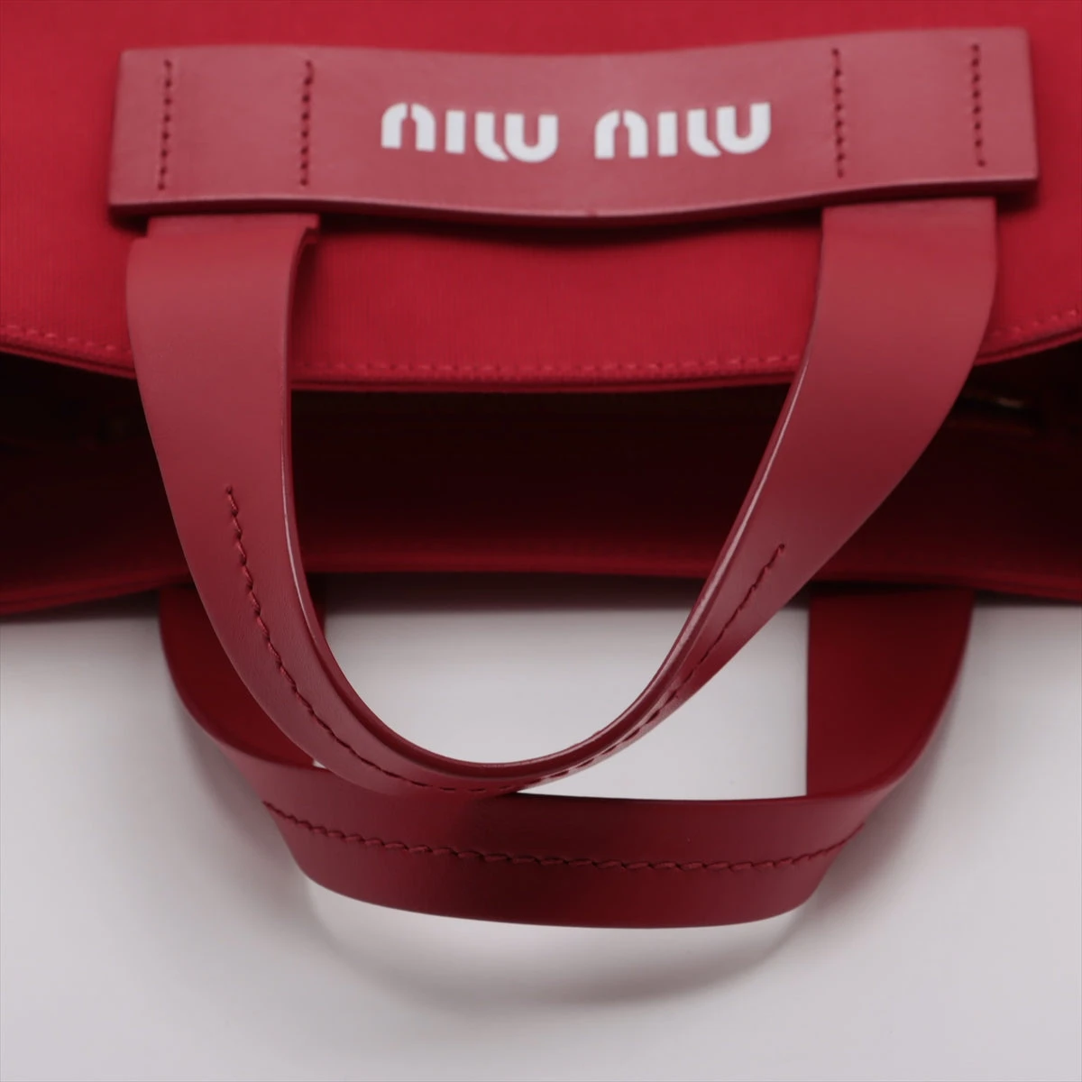 ミュウミュウ♪キャンバスショルダーバッグ 赤 カナパ