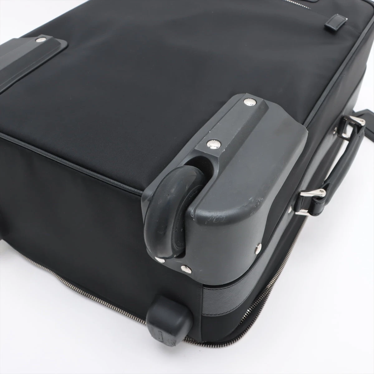 プラダ テスート ナイロン×レザー キャリーバッグ ブラック