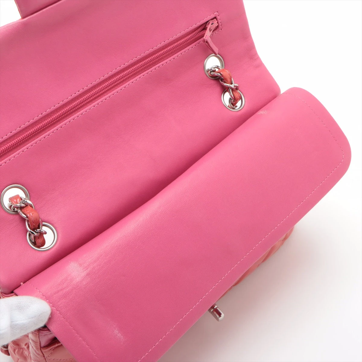 シャネル マトラッセ25 パテントレザー ダブルフラップ ダブルチェーン  