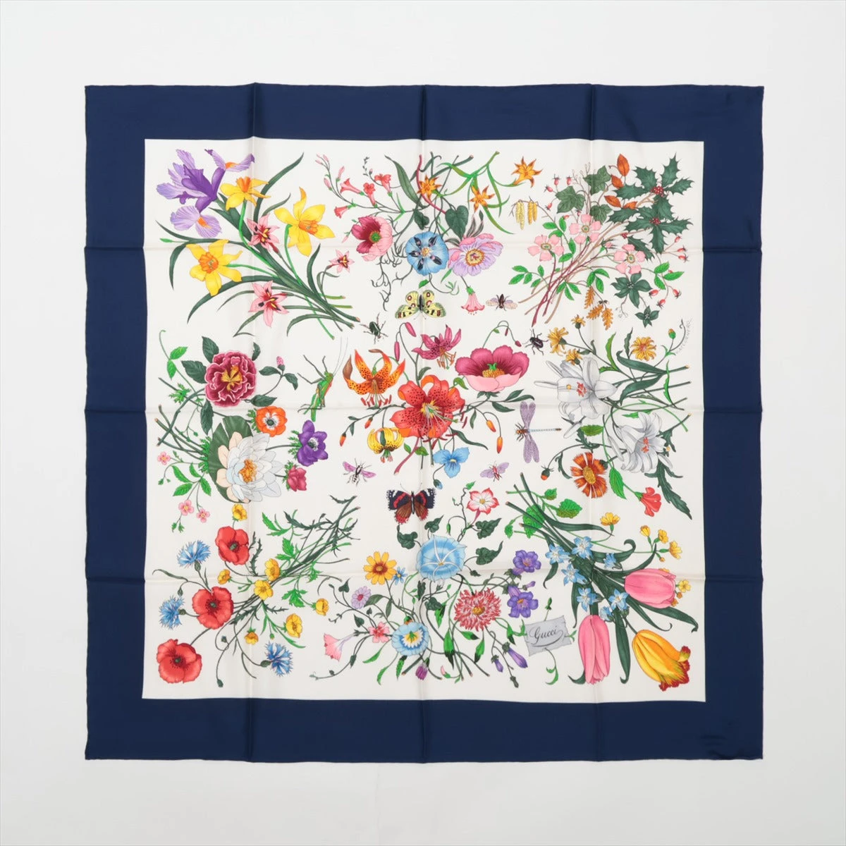 GUCCI グッチ スカーフ フラワー 蝶々 魚 柄 GUCCI グッチ スカーフ フラワー 蝶々 魚 柄 - メルカリ
