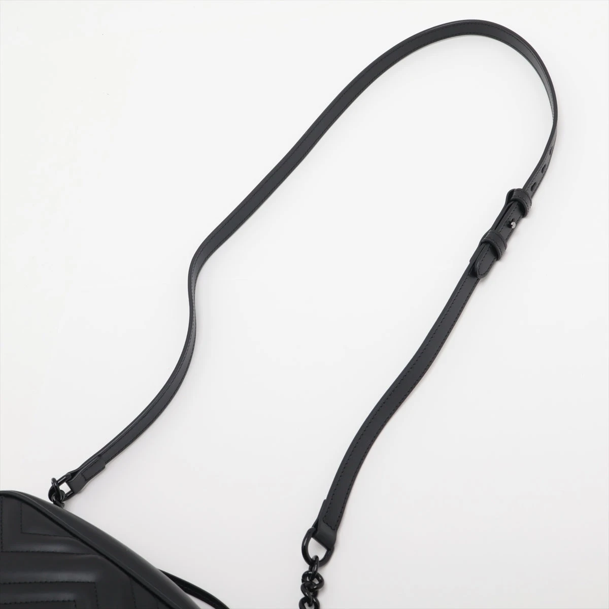 GUCCI ショルダーバッグ　 パテントレザー　 がま口　チェーン　ブラック GUCCI グッチ インターロッキングG チェーンショルダーバッグ