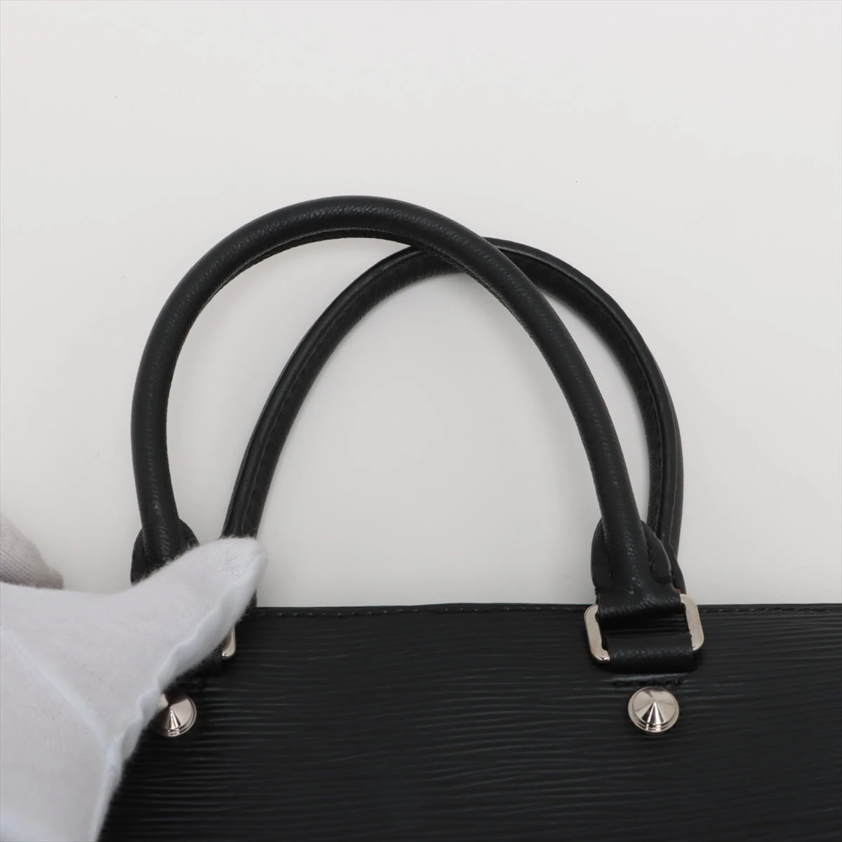 ヴィトン エピ ヴァノーMM M51238 A2963021｜中古ブランド品