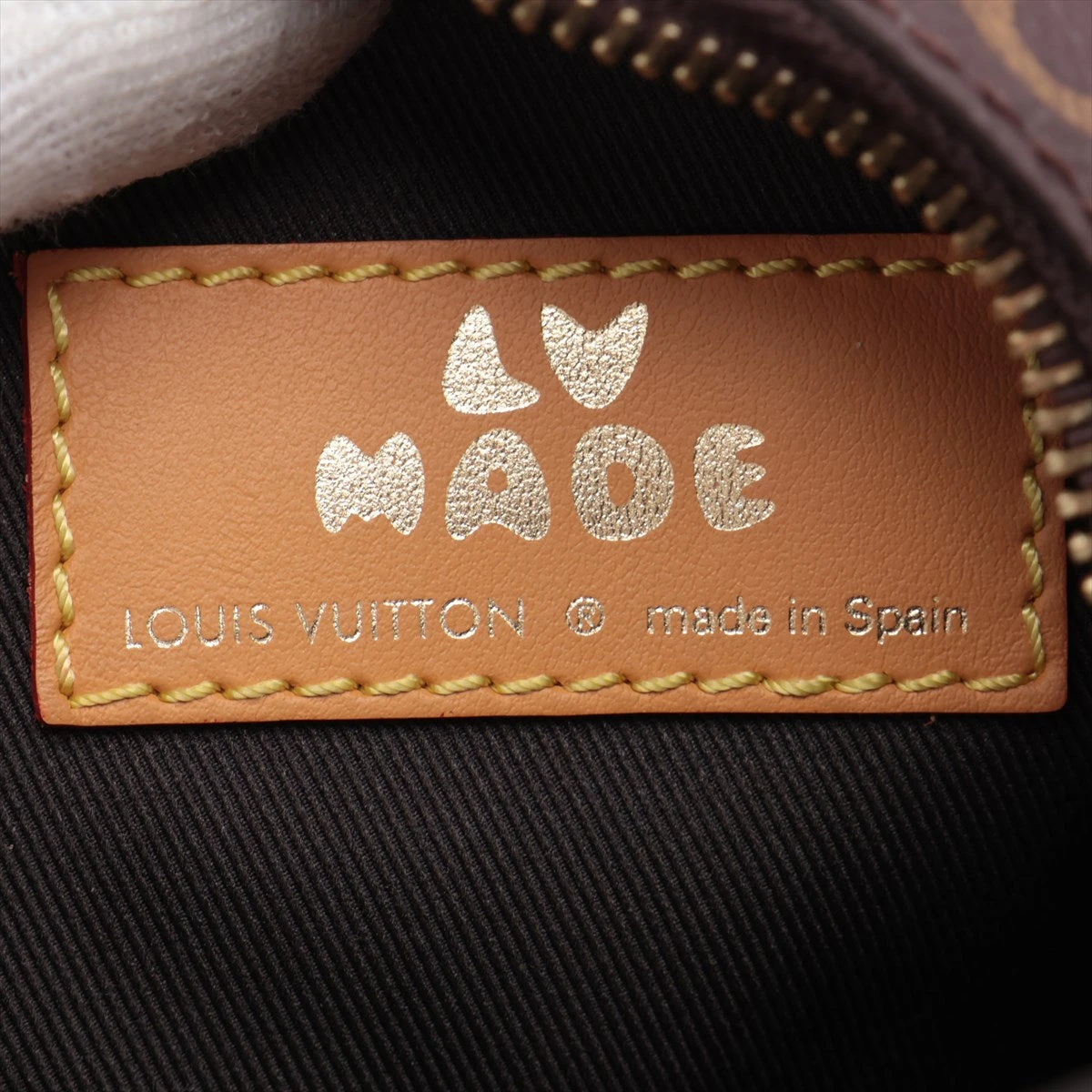 ヴィトンNIGOフォンケース ヴィトン×NIGO モノグラム フォンポーチ M81005 ブラウン RFID