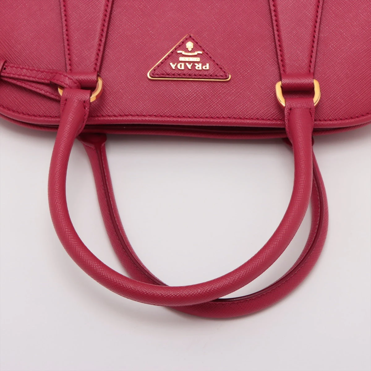 プラダ サフィアーノ ハンドバッグ レッド 1BA567 A2966811｜中古