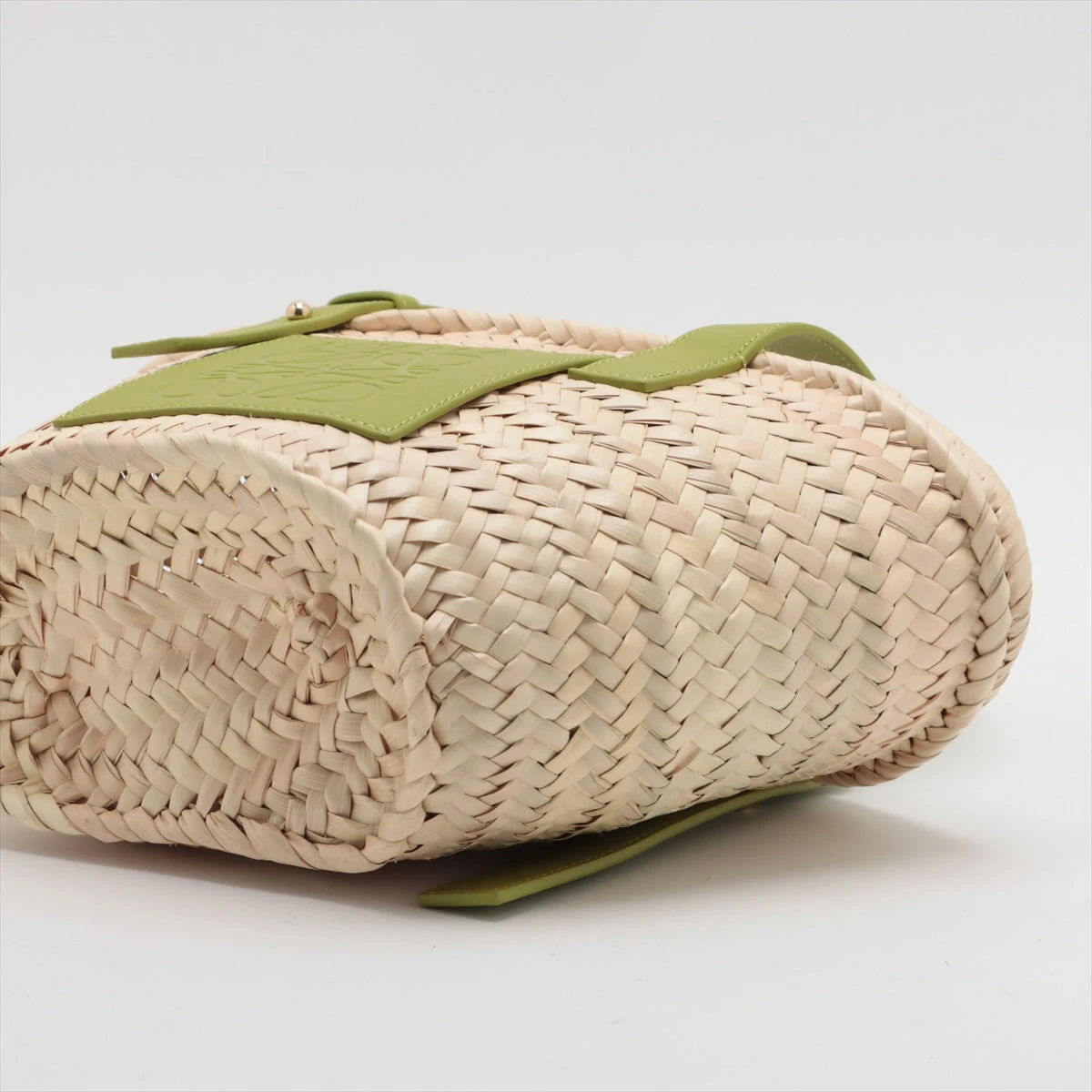 大人気◆LOEWE ANAGRAMミディアムバスケット ラフィアかご GREEN Basket（LOEWE） ロエベ （LOEWE） フォント トート ミディアム