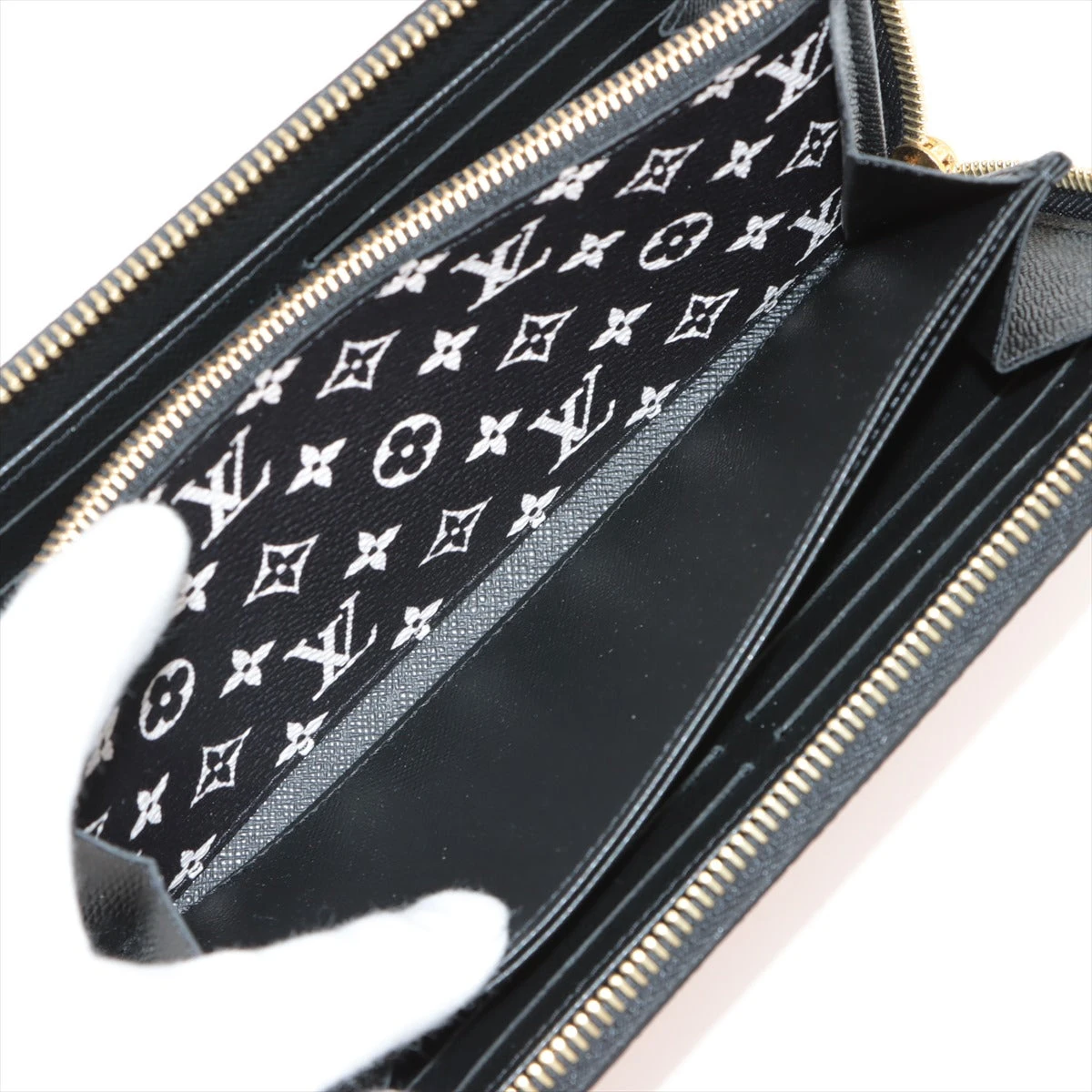 【美品】ルイヴィトン クラフティジッピー ウォレットクレームルージュM69436 LOUIS VUITTON ルイ ヴィトンLVクラフティ ジッピーウォレット