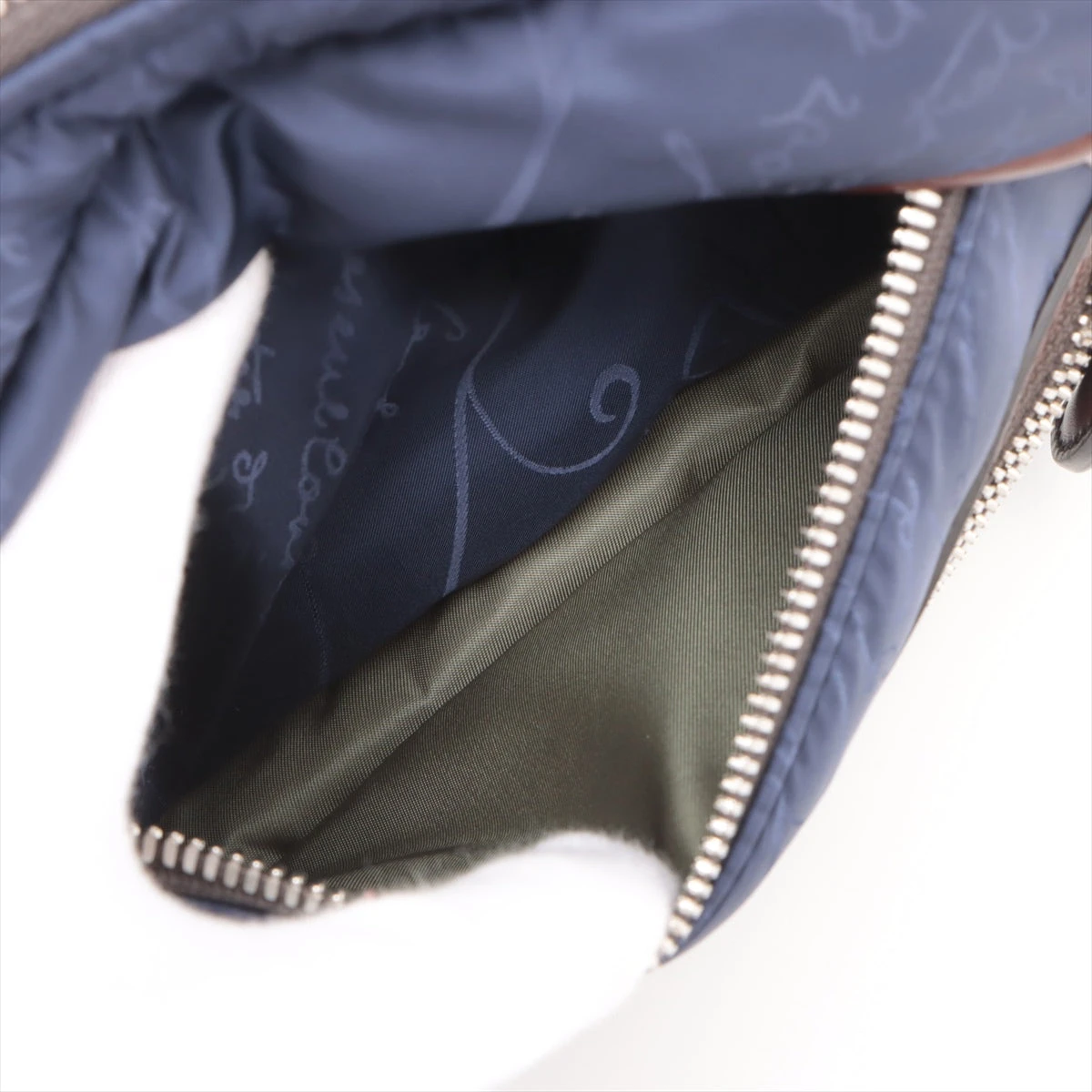 ベルルッティ スクリット ナイロン×レザー ショルダーバッグ