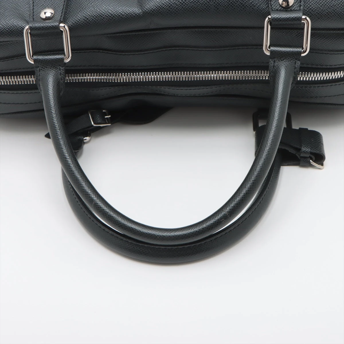 美品✨ ルイヴィトン タイガ スタニスラフ ボストンバッグ M31152 黒 美品✨ ルイヴィトン タイガ スタニスラフ ボストンバッグ