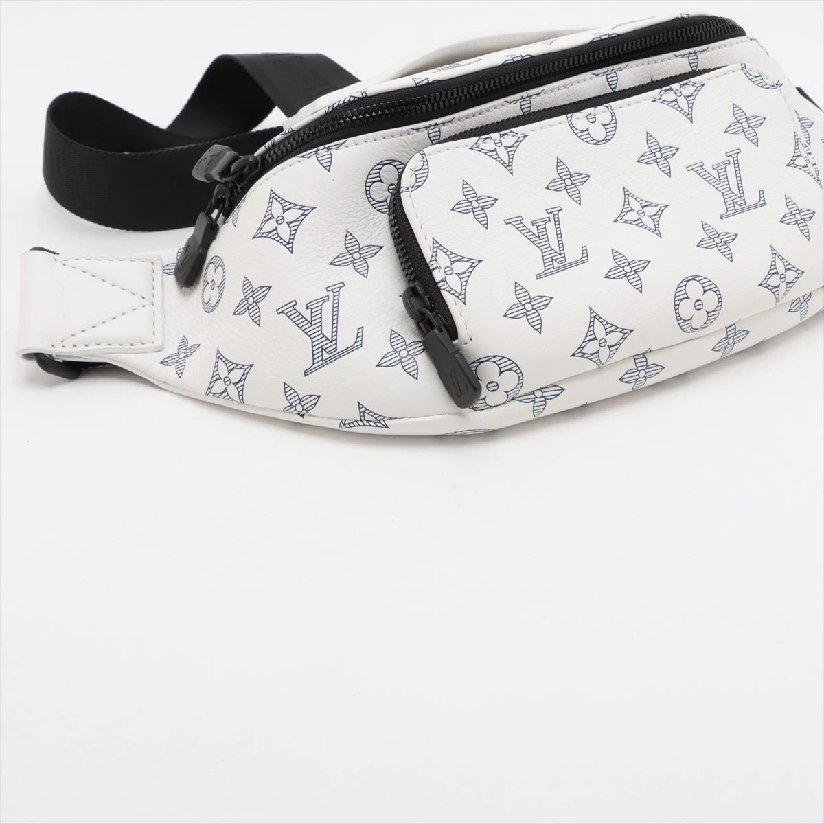Louis Vuitton モノグラムシャドウ ラッシュバムバッグ M25227 ヴィトン モノグラムシャドウ ラッシュバムバッグ M25227 RFID