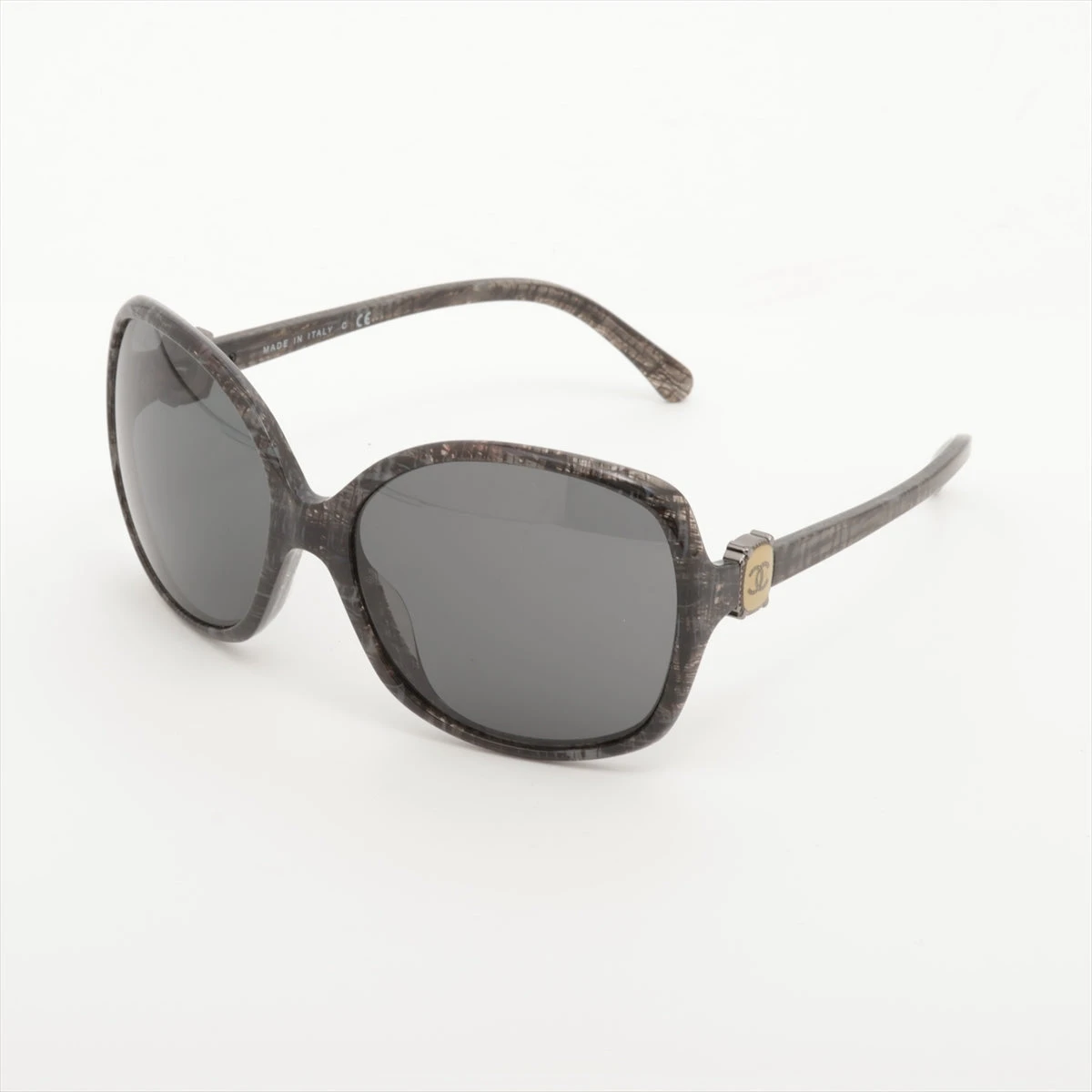 Chanel ビジュー付きグレーサングラス CHANEL Sunglasses: Square Sunglasses, acetate & chain
